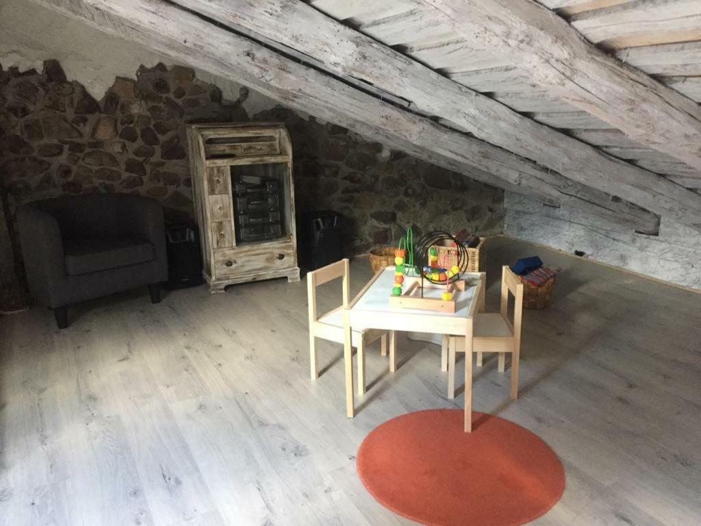 La Rama Del Castor Villa Espinama Eksteriør bilde